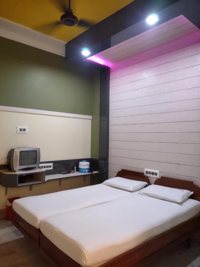 Krishna Lodge Tiruchirappalli Exterior foto
