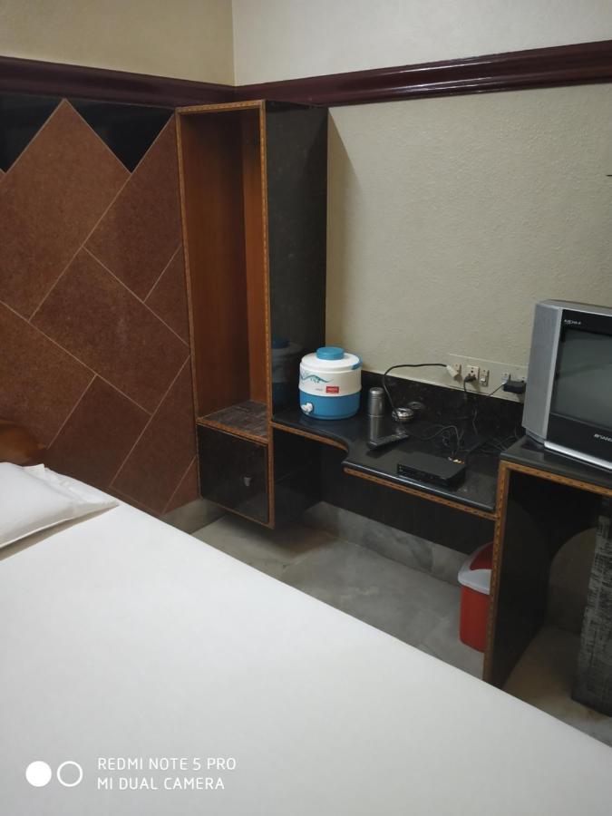 Krishna Lodge Tiruchirappalli Exterior foto